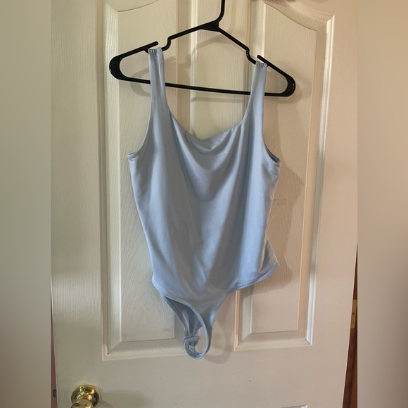 Baby blue body suit - Picture 2 of 4